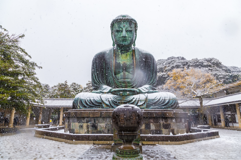 The Great Buddha statue in Kamakura, another way to visit Kanagawa in winter.