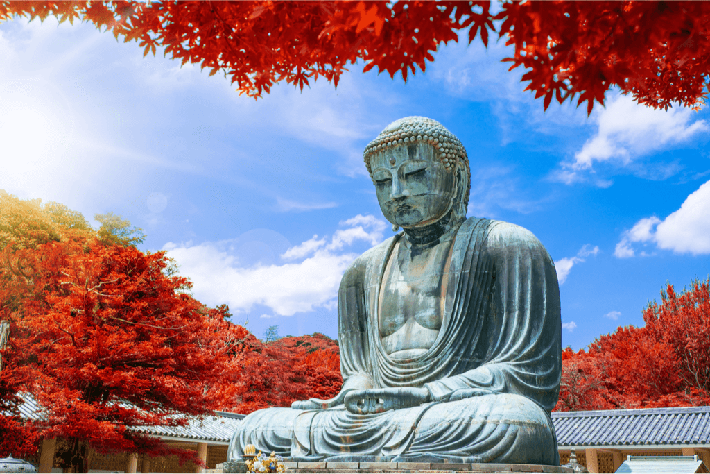 A photograph of the Daibutusu (Large Buddha statue) in Kamakura, Kanagawa, Japan.