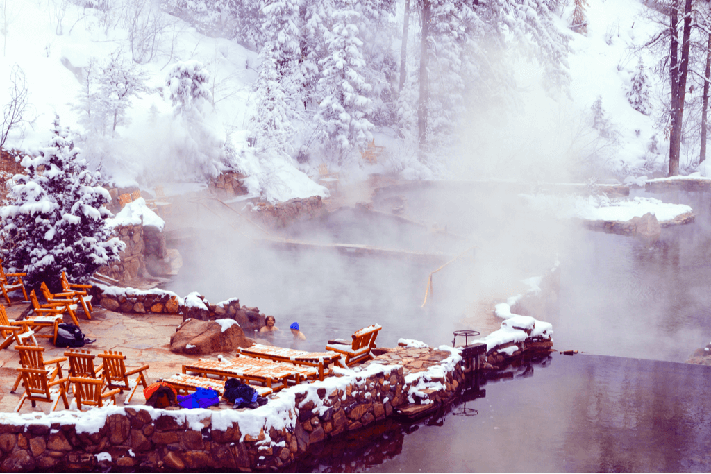 A snapshot of some hito springs in winter.