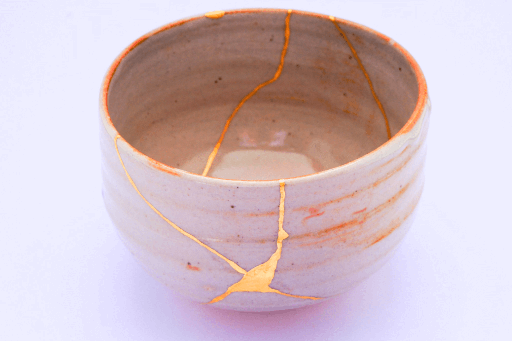 A hagi ware kintsugi (gold lacquered cups), one of the most traditional ceramics of Japan.