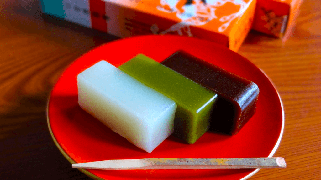 A plate of white, green and red uiro mochi from a store in Kanagawa.