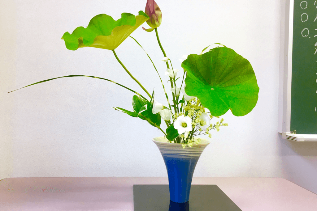 An ikenobo flower arrangement featuring large green flowers.