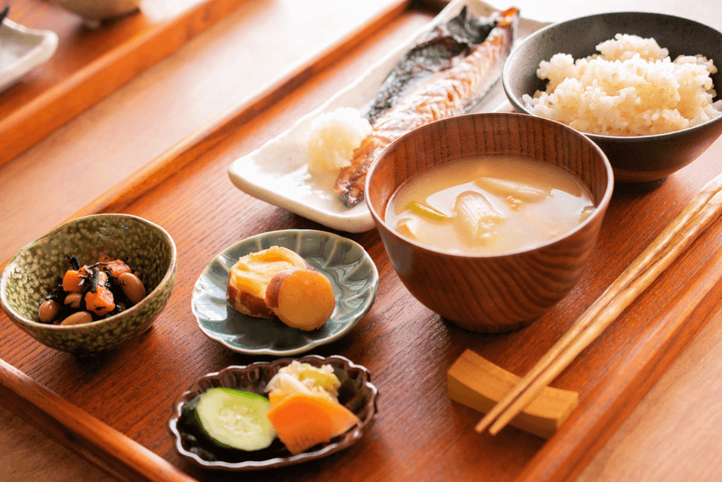 An example of ichiju sansai at Japanese banquet meals.