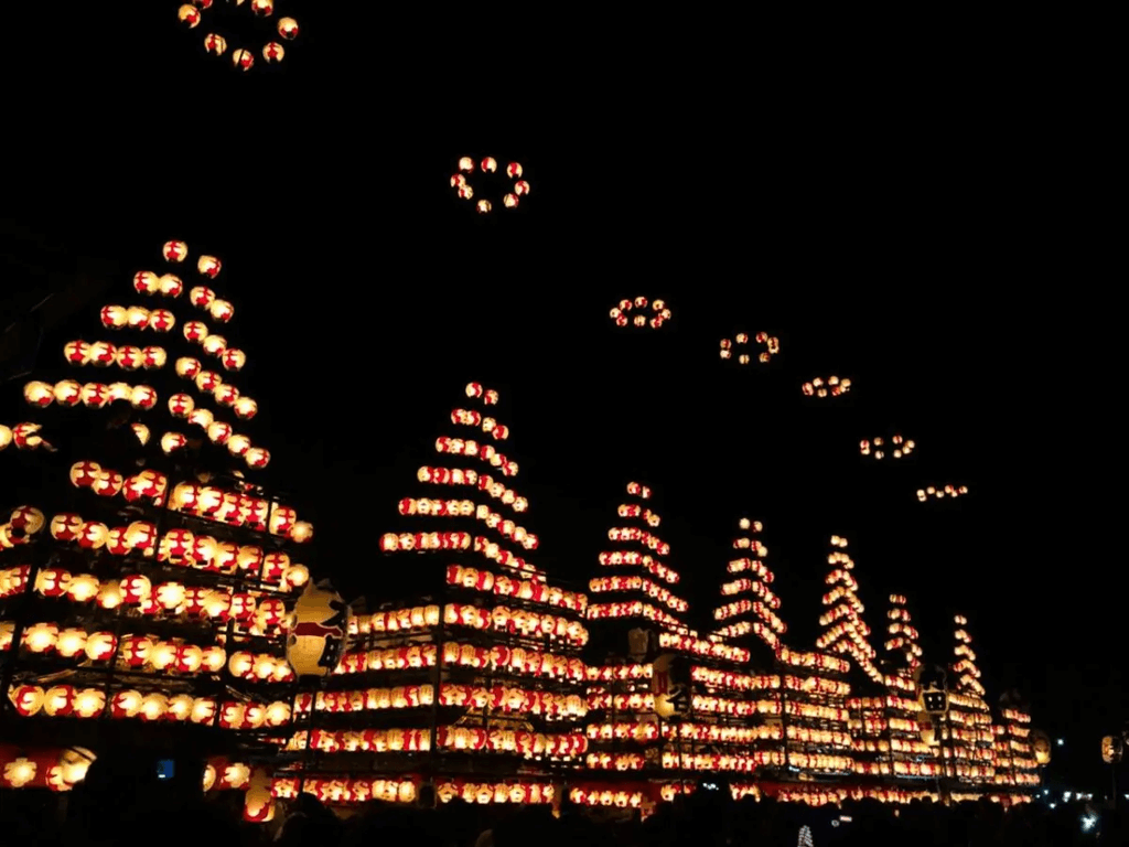 A bunch of lanterns at the Nihonmatsu Lantern Festival, an October festival.