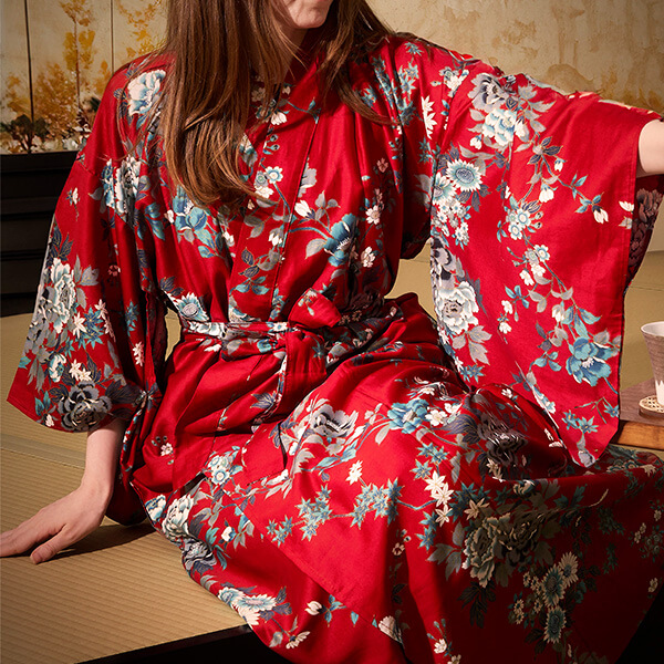 A red kimono robe, a main feature of Sakruaco's holiday gift guide 