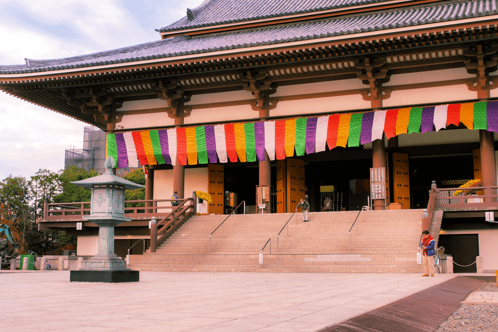 The outside of Nishiarai Daishi Temple.