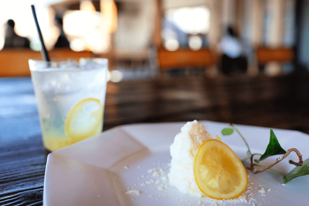 Setouchi lemon cheesecake and drinks.