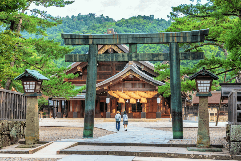 The outside of Izuko Taisha Shrine.