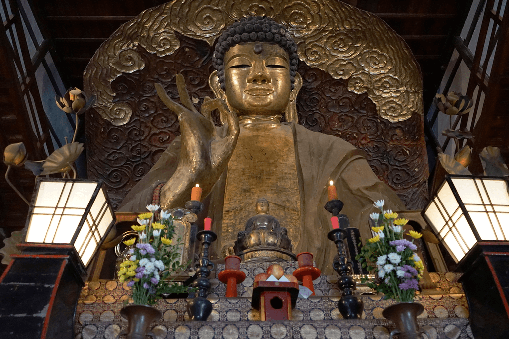 A Buddha statue at Shobo-ji Temple in Gifu Prefecture.