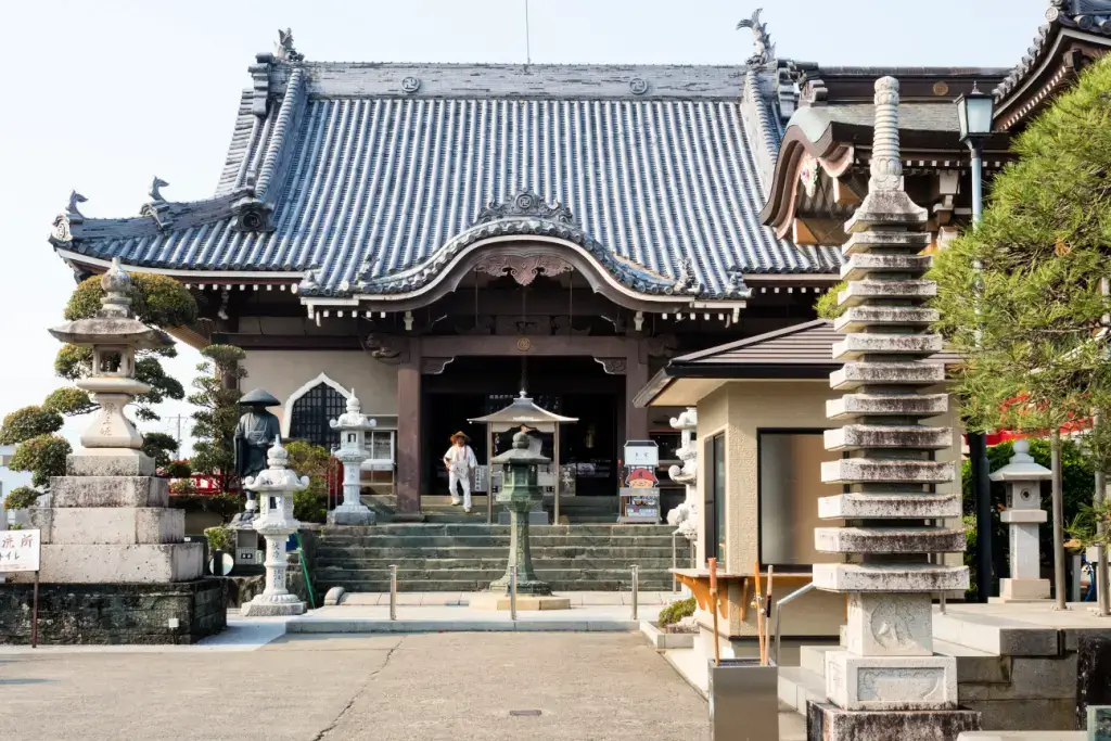 The outside of Ido-ji Temple.