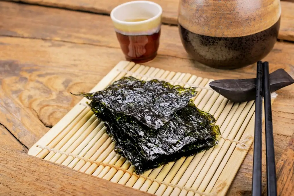 A plate of seaweed laver!