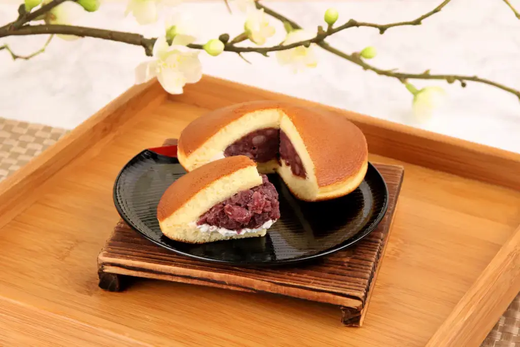 A plate of dorayaki, an example of Japanese food. It's a pancake sandwich.