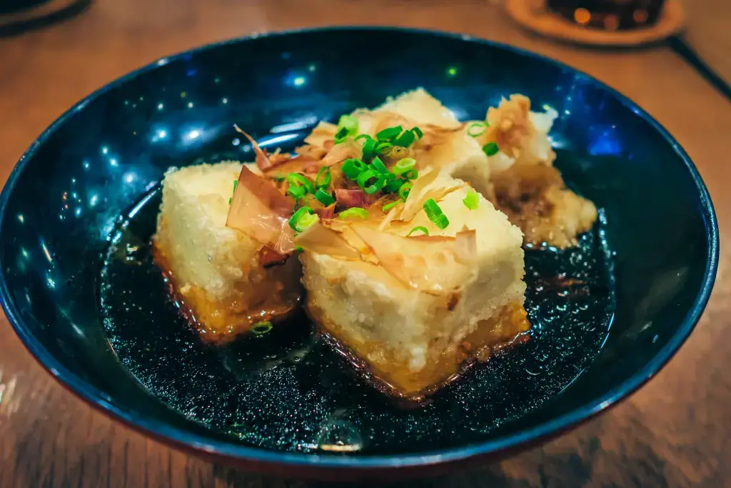 A plate of adegashi tofu.