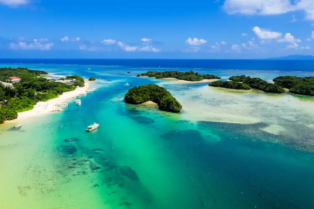 Clear blue waters with in the Yaeyama Islands.