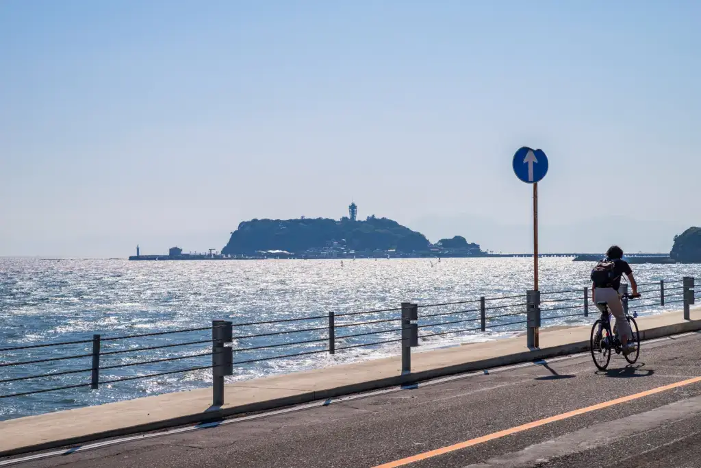 The Pacific Cycling Road.