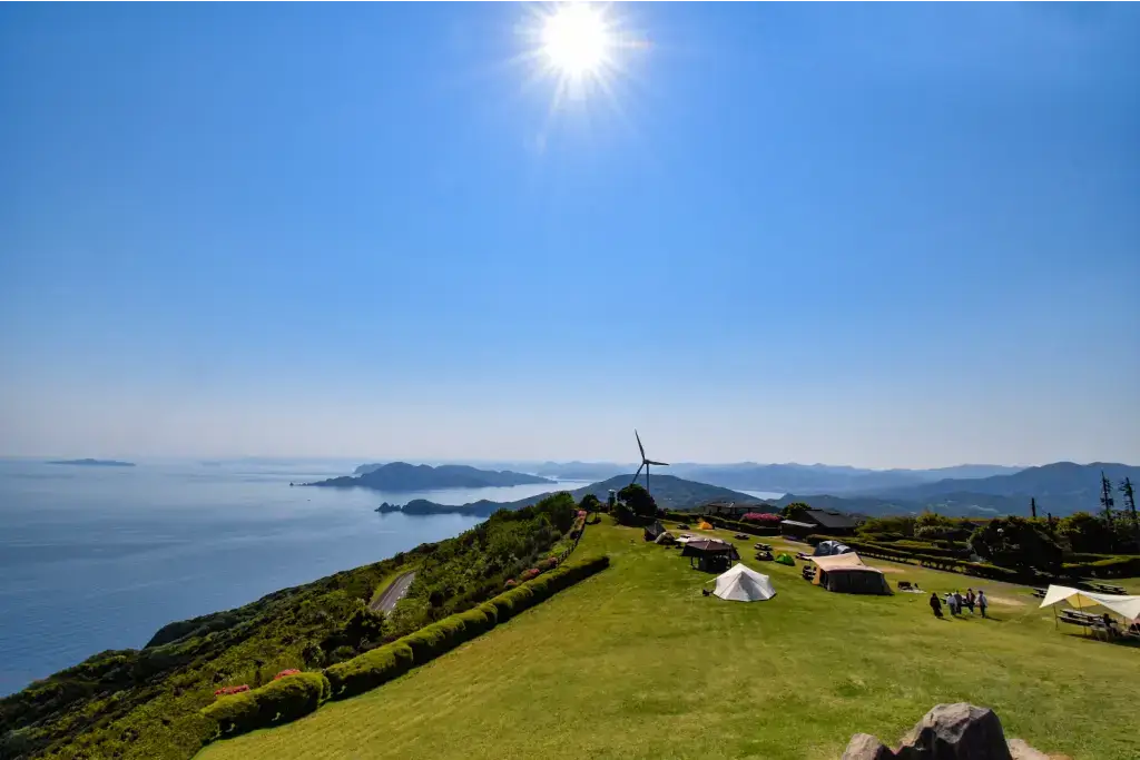 The Senjojiki Rock Plateau on a sunny day.