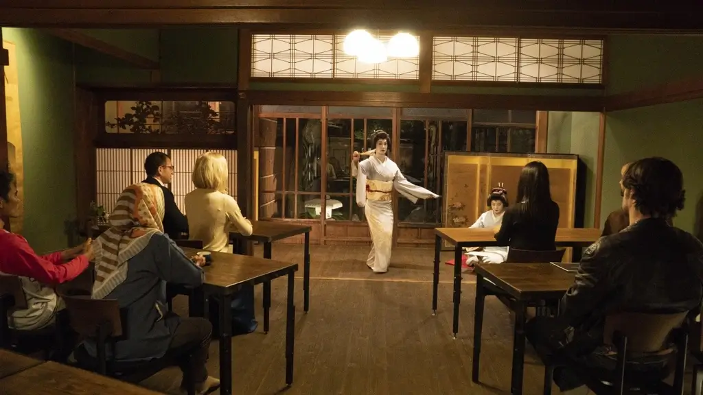 A geisha performing at the Ashigaru Museum.