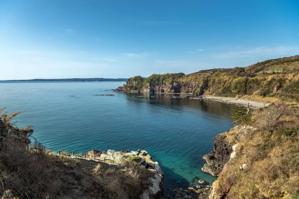 The Noto Kongo Coast on Ishikawa, which as plenty sea caves.