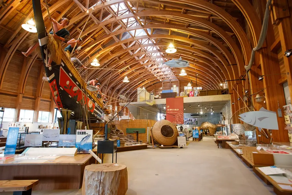 The interior of the Toba Sea Folk Museum.