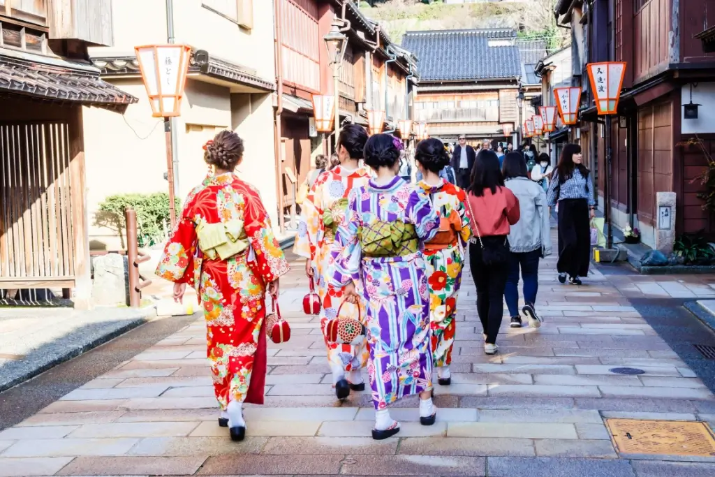 People wearing kimono in Higashichaya in Kanazawa.