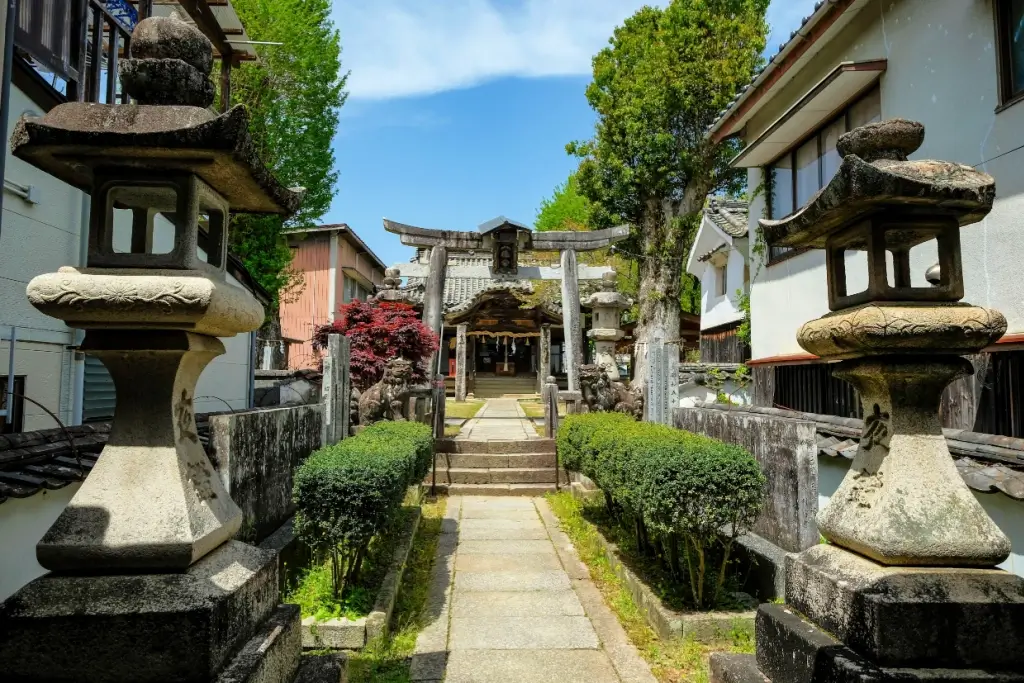 A small temple in Uchiko, Ehime.