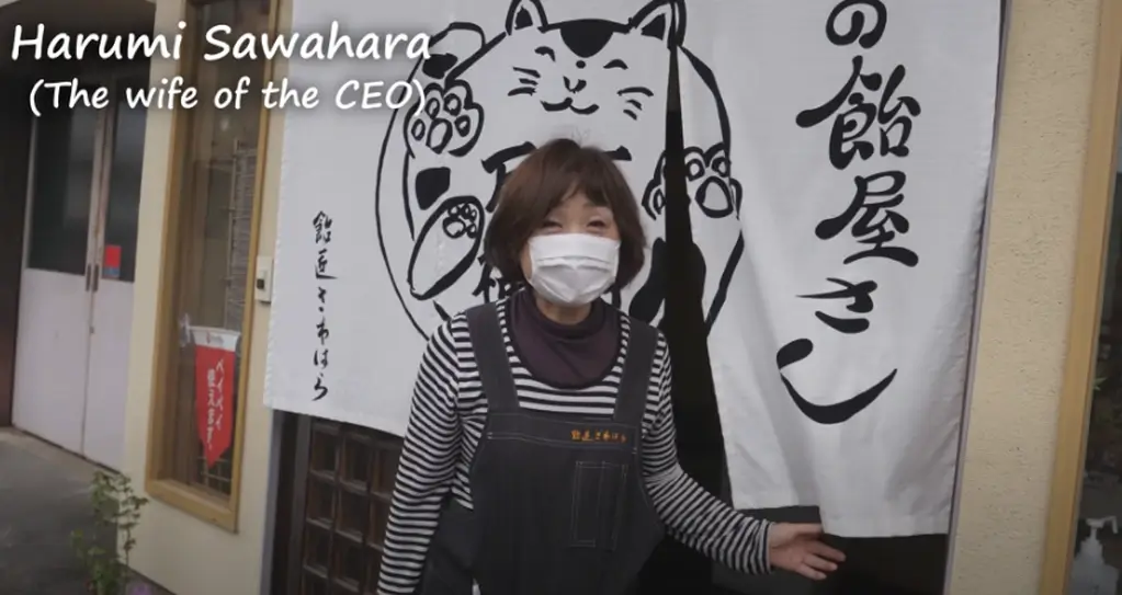 Harumi Sawahara, the wife of the CEO. She is greeting the host of Jun's Kitchen. 