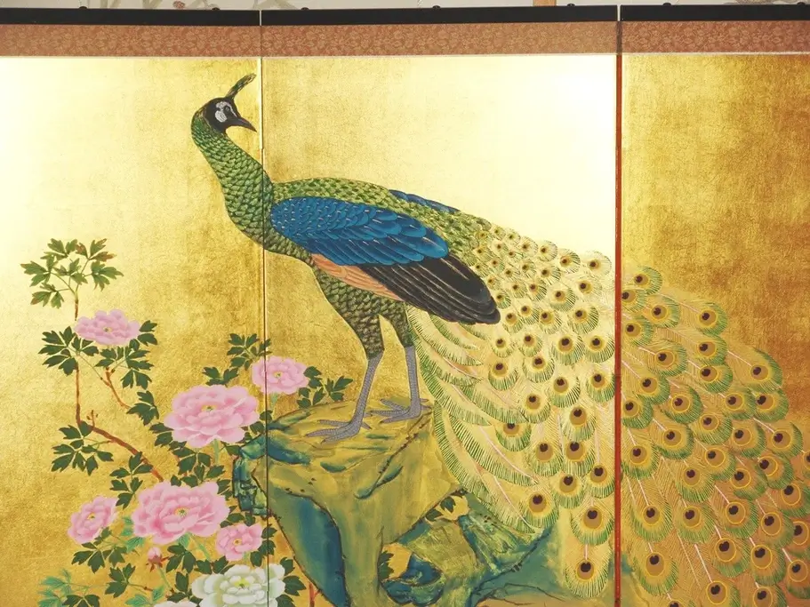 A Japanese screen painting featuring a peacock.