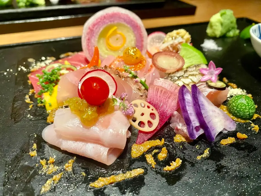 A kaiseki dish from the restaurant Tsukumo.