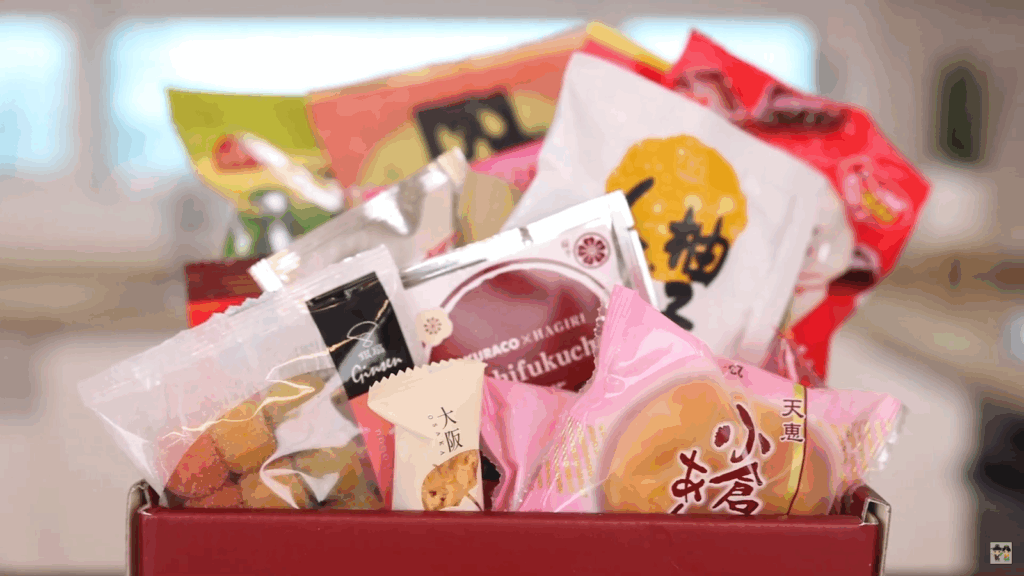 Sakuraco a monthly subscription Japanese snack box